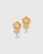 Load image into Gallery viewer, The Spritz Earrings in Gold/Pearls