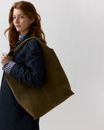 Load image into Gallery viewer, Ali Soft Hobo Bag in Taupe Suede
