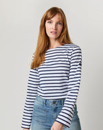 Load image into Gallery viewer, Modern Minquiers Tee in Neige/Marine Stripe
