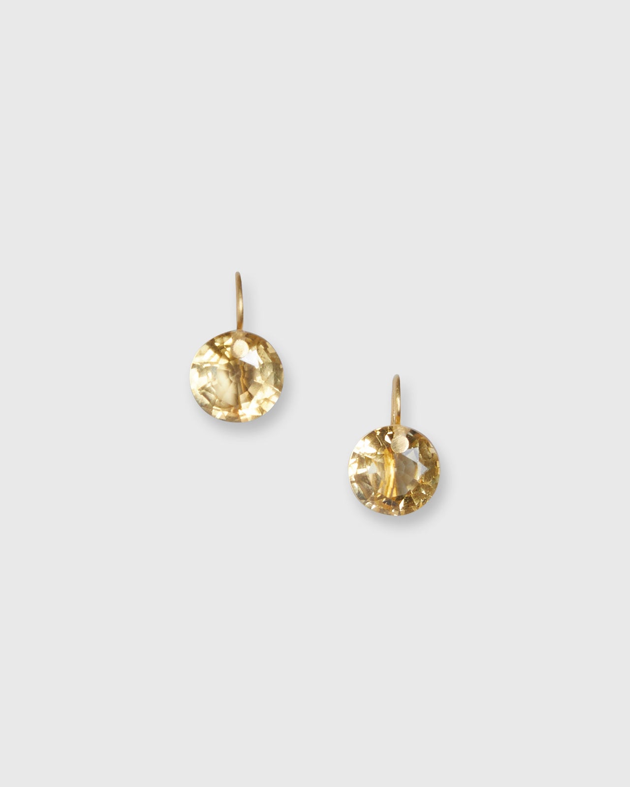 Small Brilliant Earrings in Citrine