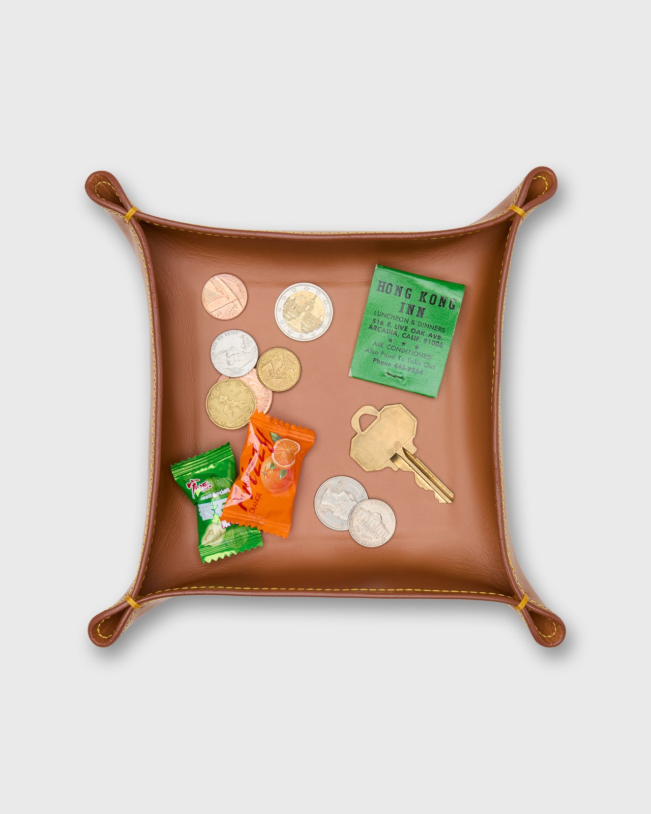 Medium Tray in Natural Leather