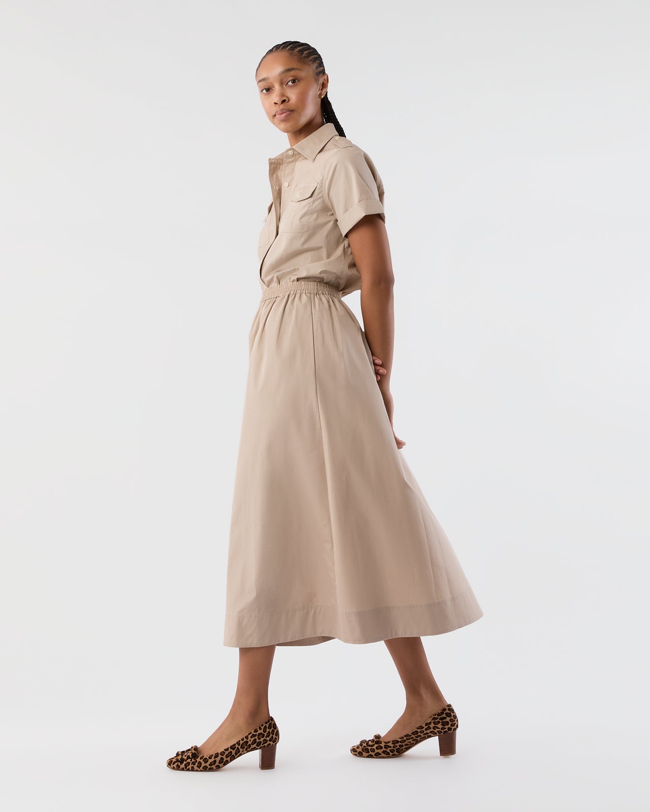 Short-Sleeved Safari Shirt in Stone Poplin