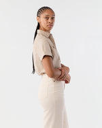 Load image into Gallery viewer, Short-Sleeved Safari Shirt in Stone Poplin
