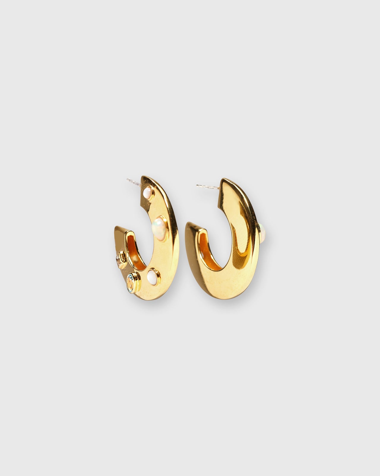 Saucer Hoop Earrings in Dotted Pearl