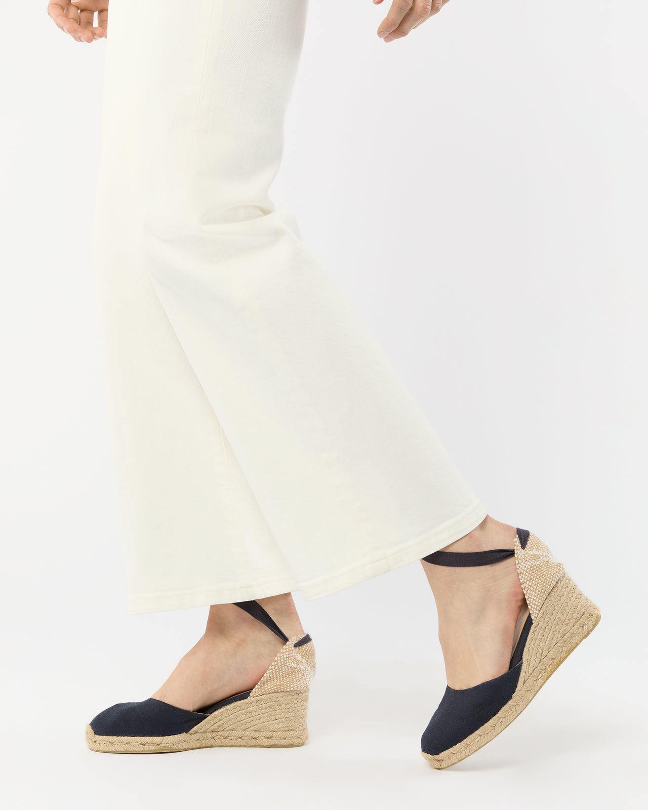 Pyramid Jeans in Natural White