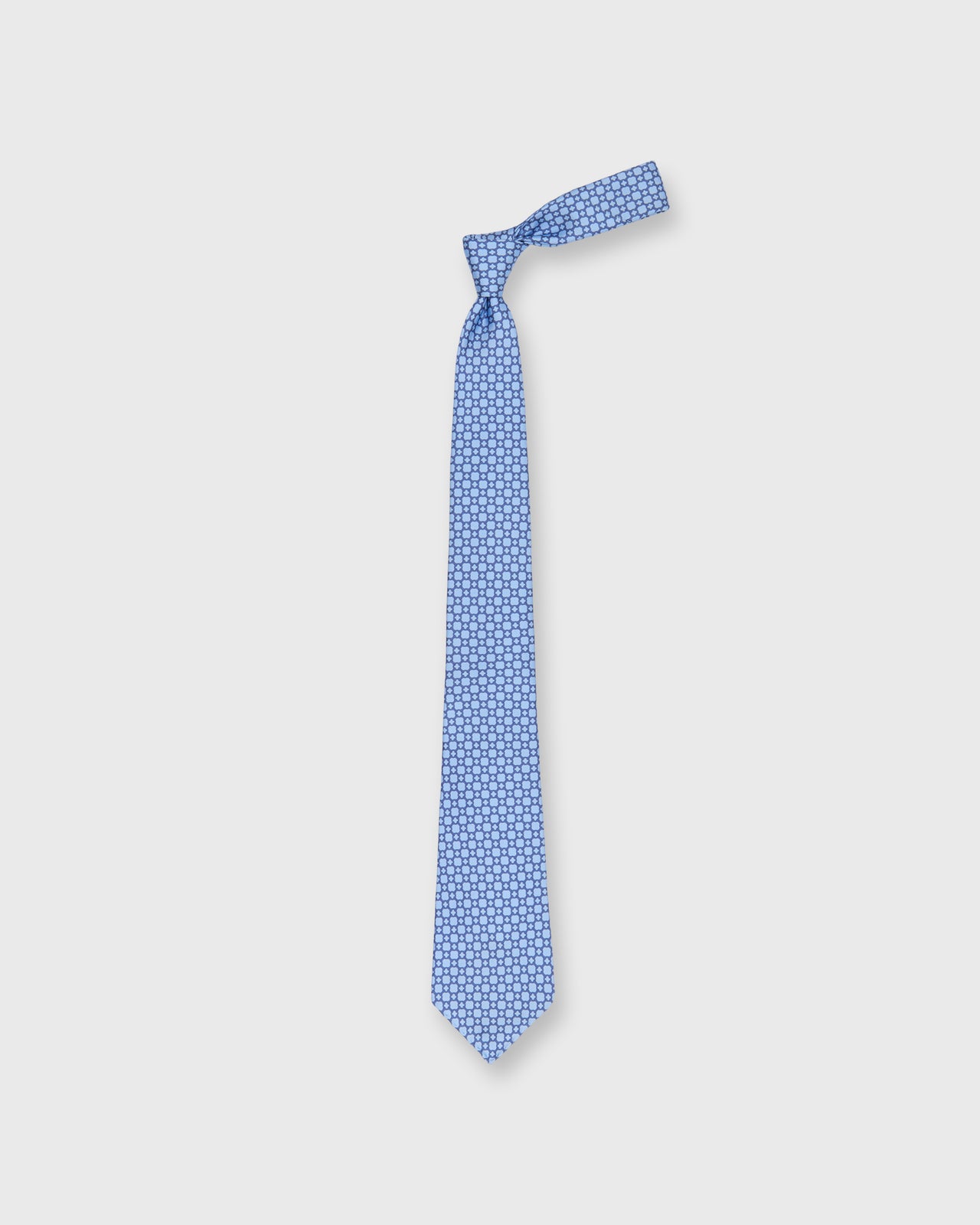 Silk Print Tie in Sky/Navy Foulard