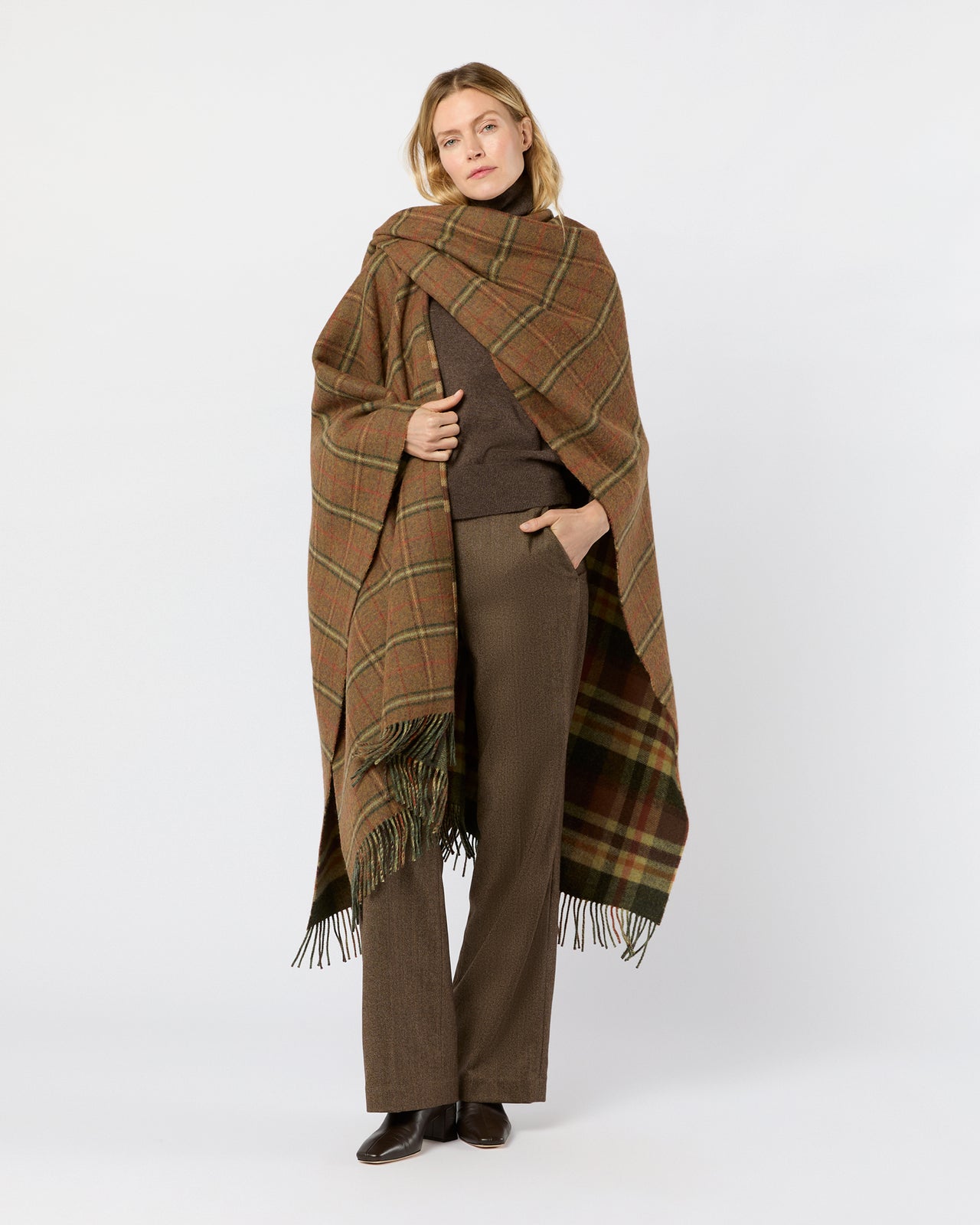 Reversible Lambswool Cape in Block Check/Windowpane Check