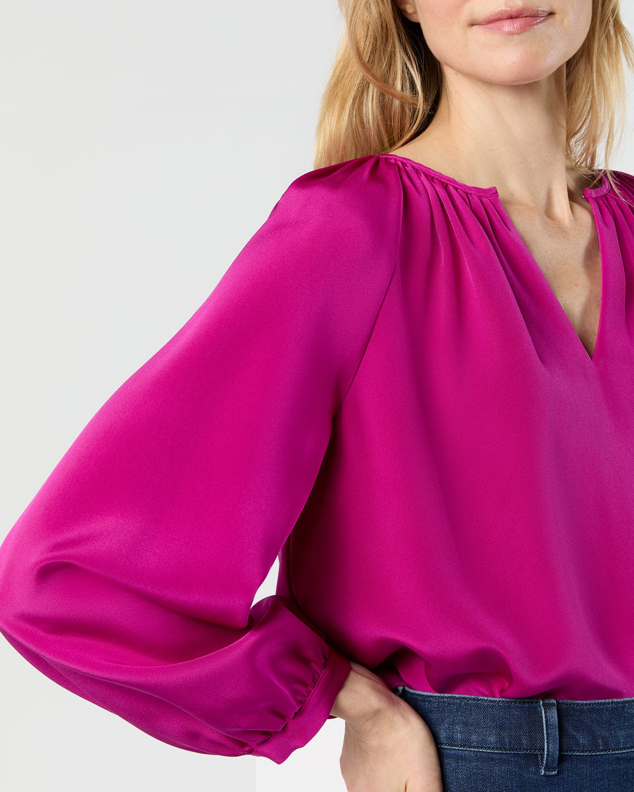 Ariana Blouse in Magenta Silk Crepe de Chine