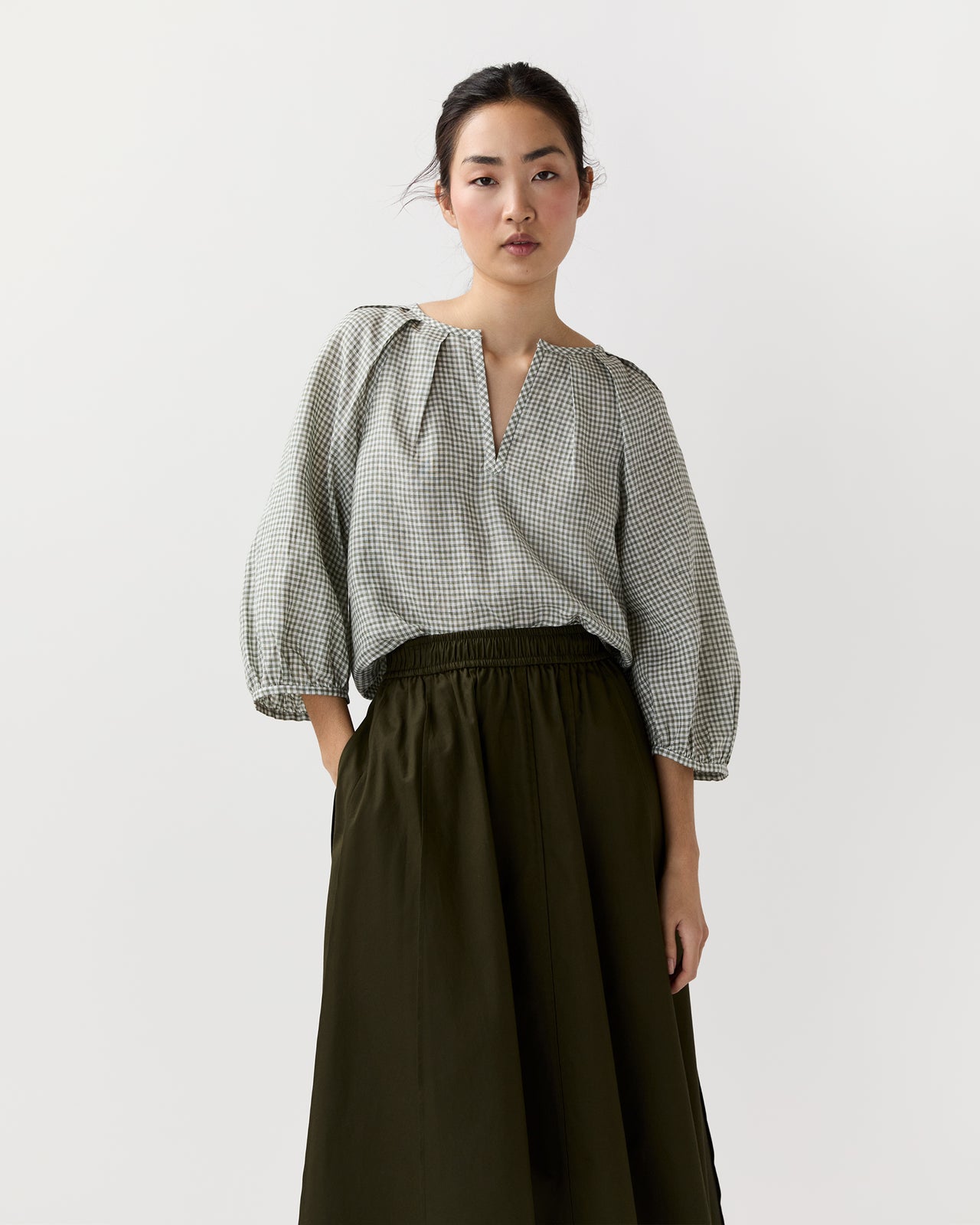 Victoria Blouse in Olive Gingham Sahara Linen