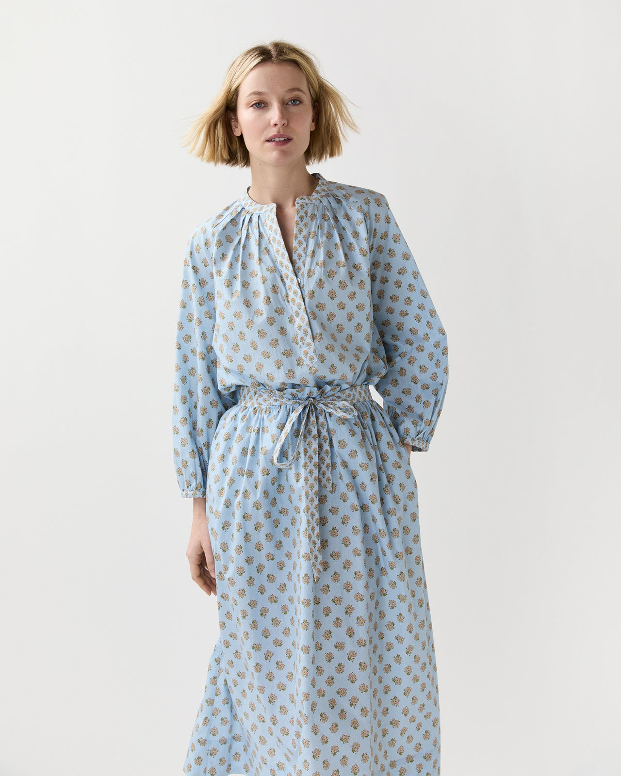 Sienna Top in French Blue/Tangerine Mixed Floral Printed Poplin