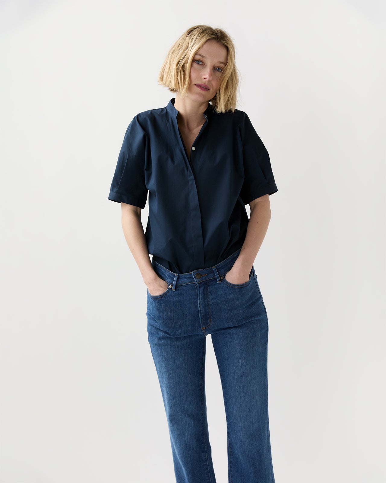 Perry Shirt in Navy Poplin