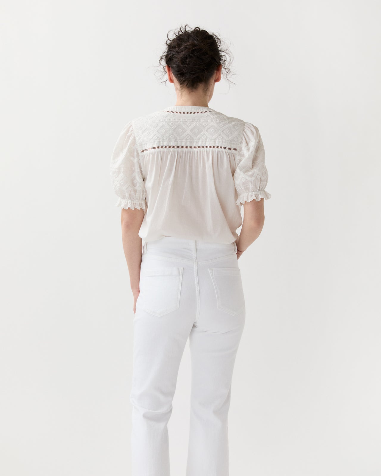 Leonie Blouse in White Embroidered Eyelet