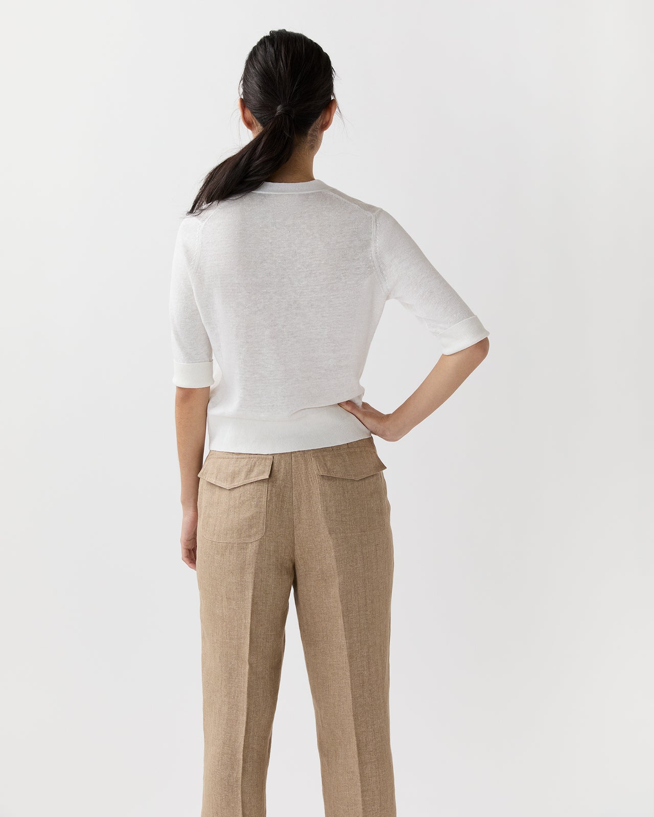Short-Sleeved Rosie V-Neck Cardigan in Off White Linen