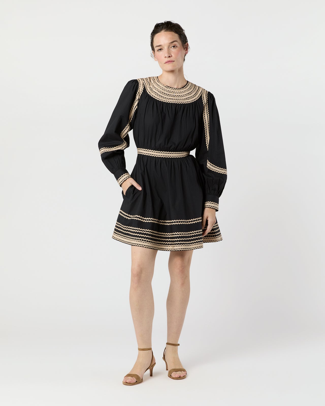 Fiora Dress in Noir