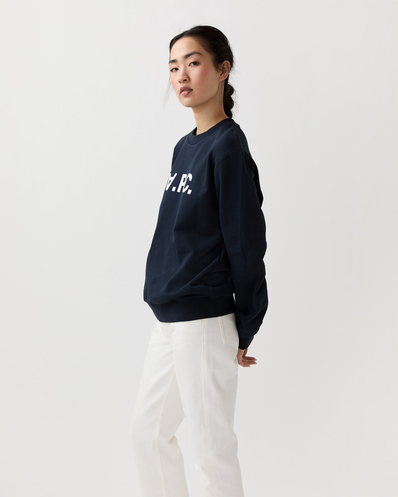 Standard Grand Vpc Sweatshirt in Dark Navy/Ecru