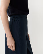 Load image into Gallery viewer, Drew Pant in Navy Cotton/Nylon Poplin
