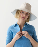 Load image into Gallery viewer, Reversible Canvas Sunhat in Tan
