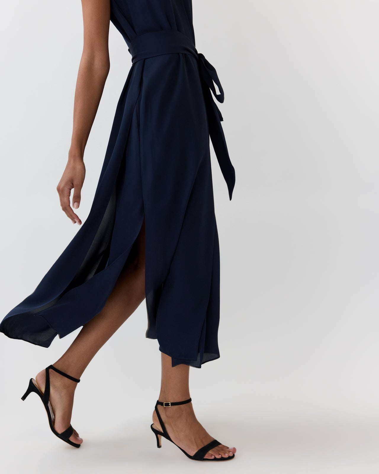 Sleeveless Scarlett Dress in Navy Double Georgette Silk