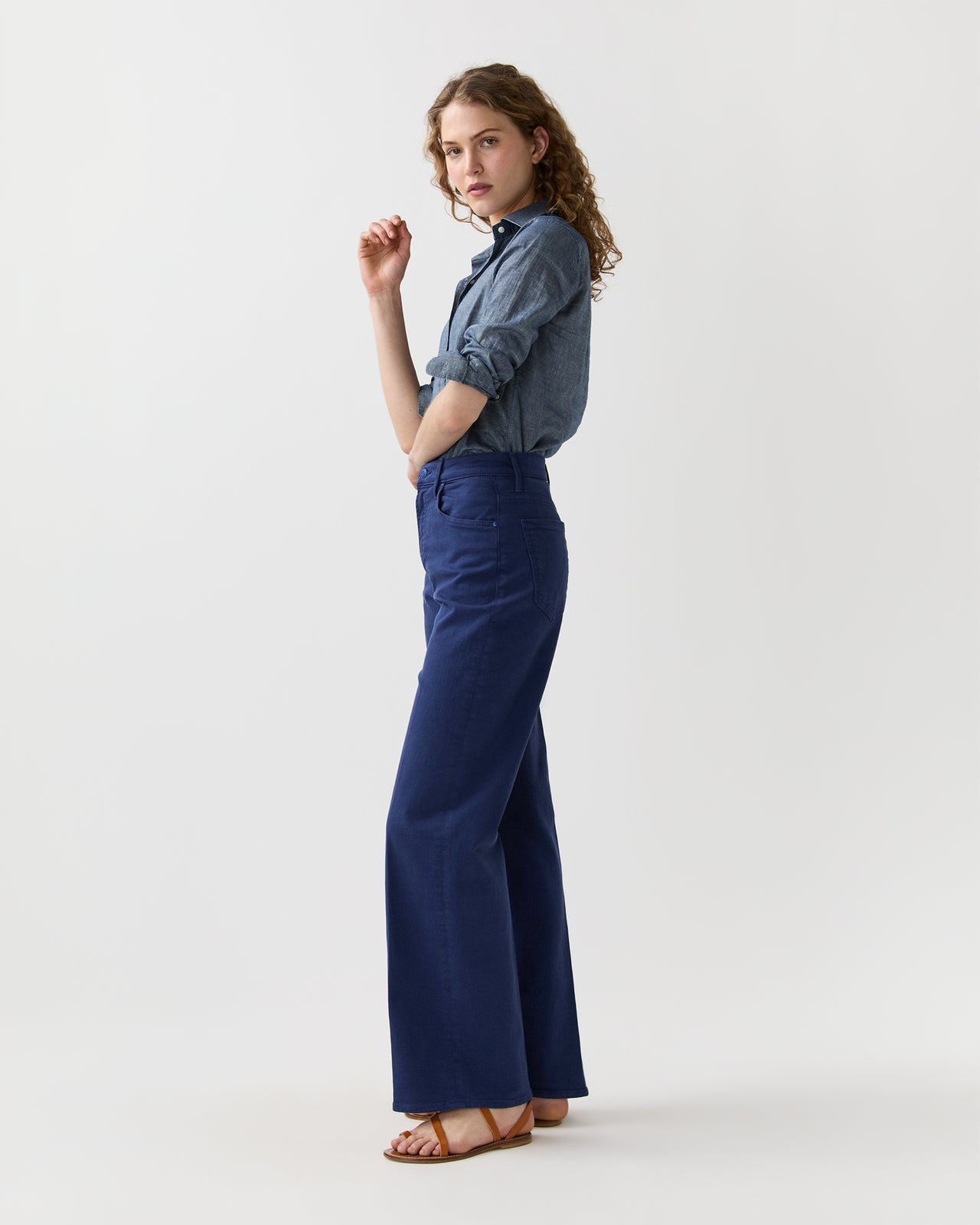 The Lasso Sneak Jean in Estate Blue