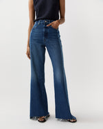 Load image into Gallery viewer, The Tux Sidestepper Sneak Fray Jean in Double Take
