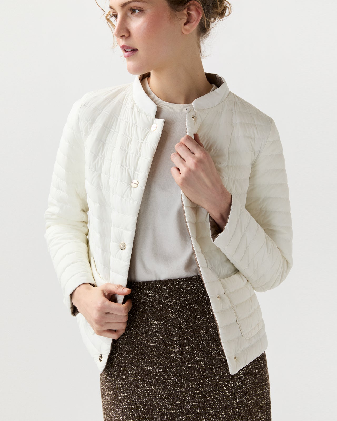 Matte/Shiny Reversible Short Jacket in White