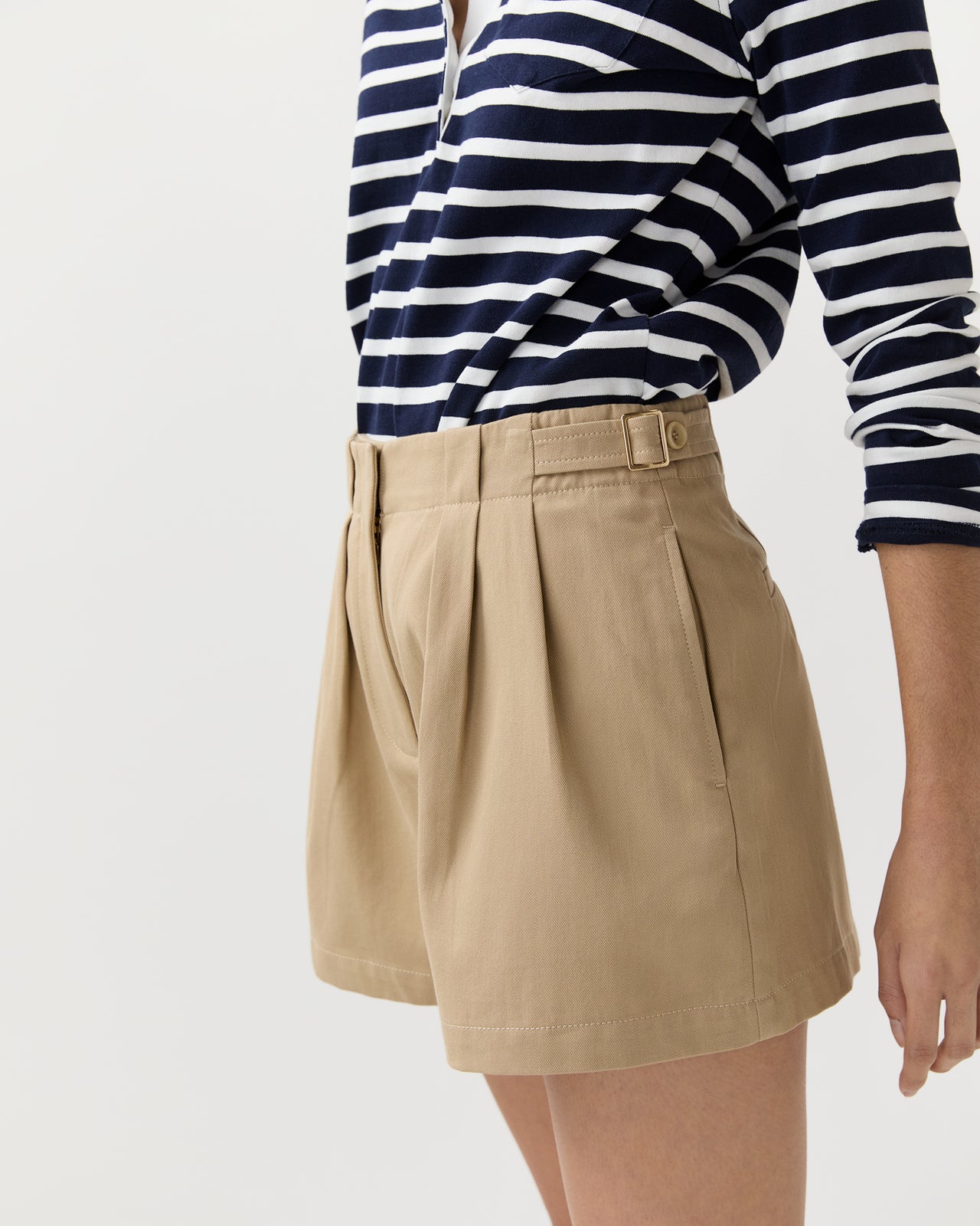 Kira Short in Sahara