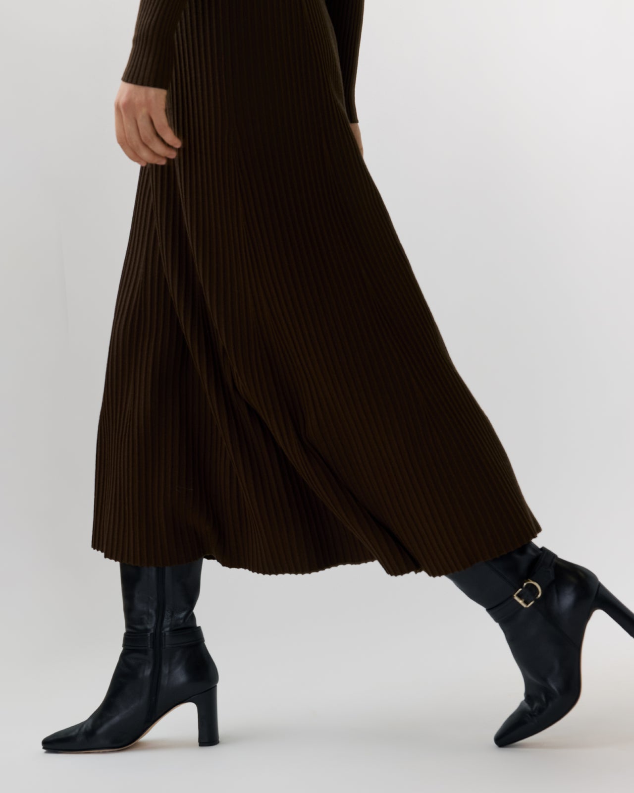 Addie Johnny-Collar Dress in Brown Techno Yarn
