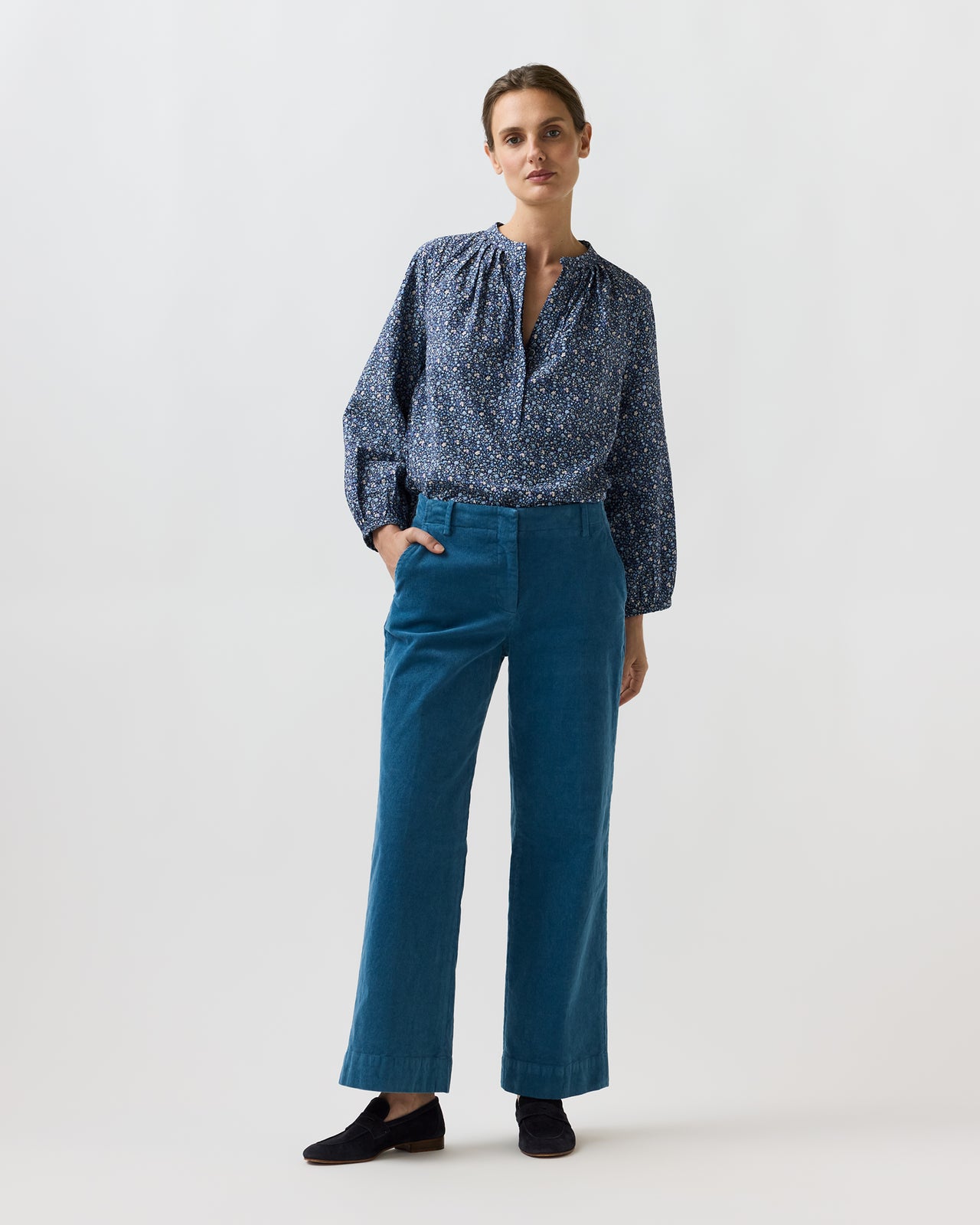 Sienna Top in Blue/Multi Small Floral Crinkle Cotton