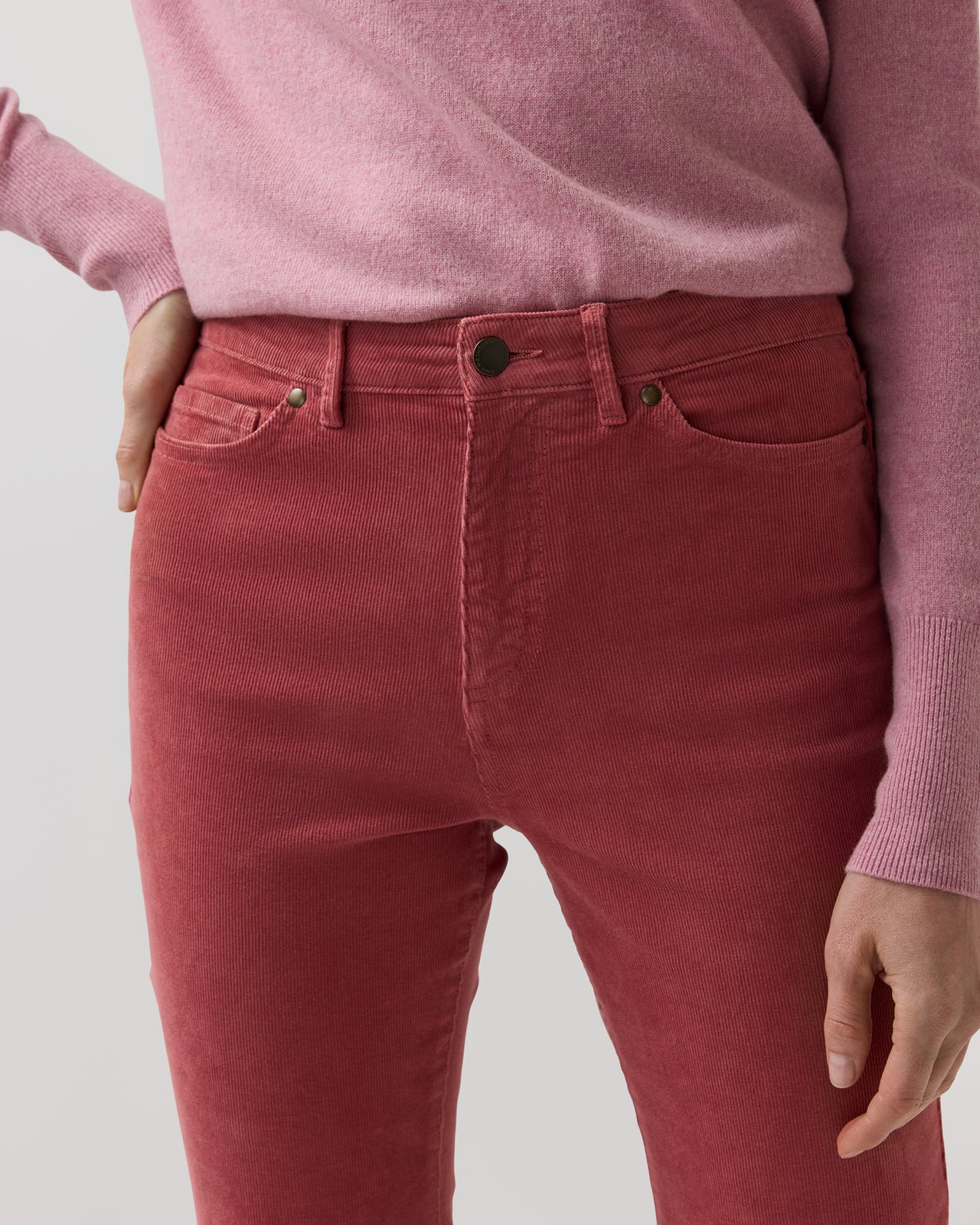 Kendall Flare 5-Pocket Jean in Rose Stretch Corduroy