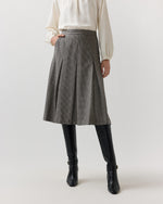 Load image into Gallery viewer, Francesca Skirt in Navy/Chocolate Houndstooth
