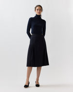 Load image into Gallery viewer, Kilt Skirt in Navy 3-Ply Plainweave
