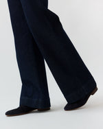 Load image into Gallery viewer, Lindy Trouser Jean in Indigo Stretch Denim
