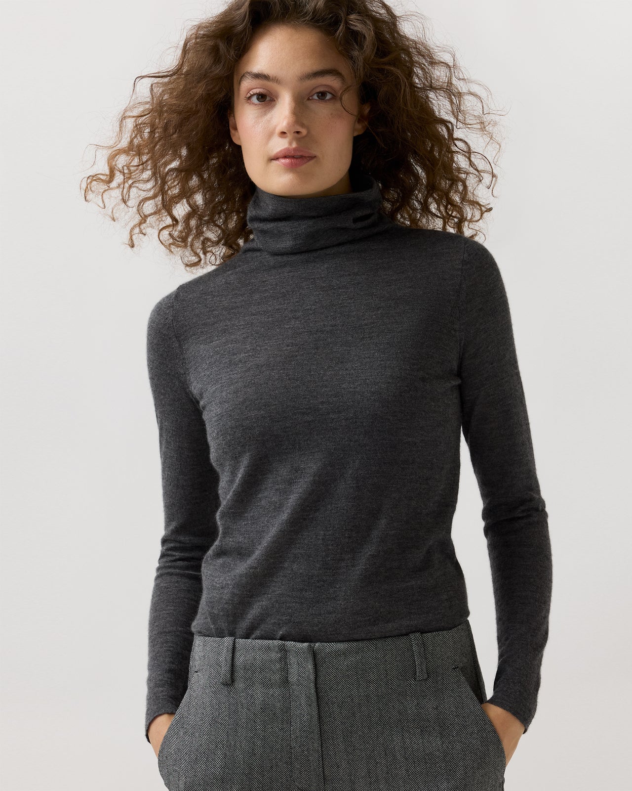 Superfine Funnel-Neck Sweater in Charcoal Cashmere