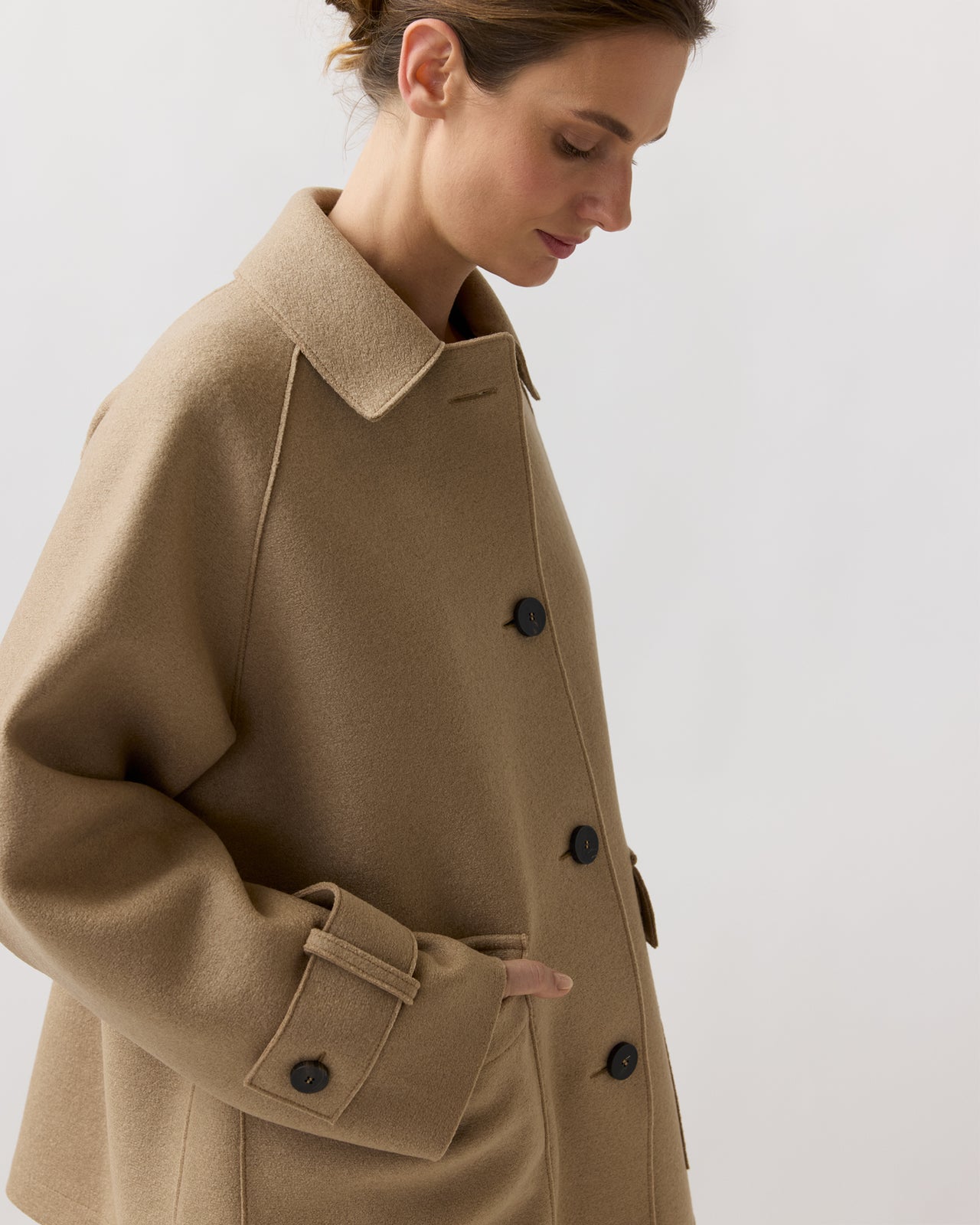 Raglan Jacket in Tan