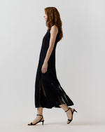 Load image into Gallery viewer, Laure Midi Dress in Noir
