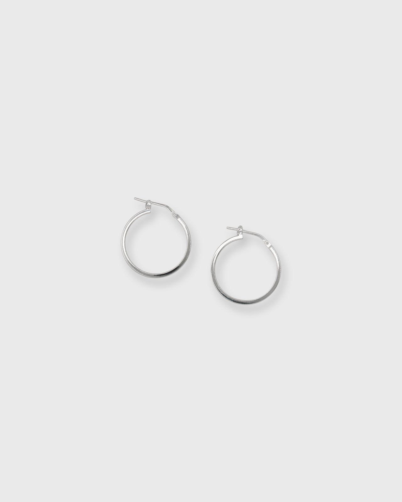 Small Classic Hoop Earrings in Silver