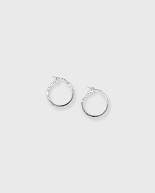 Small Classic Hoop Earrings in Silver